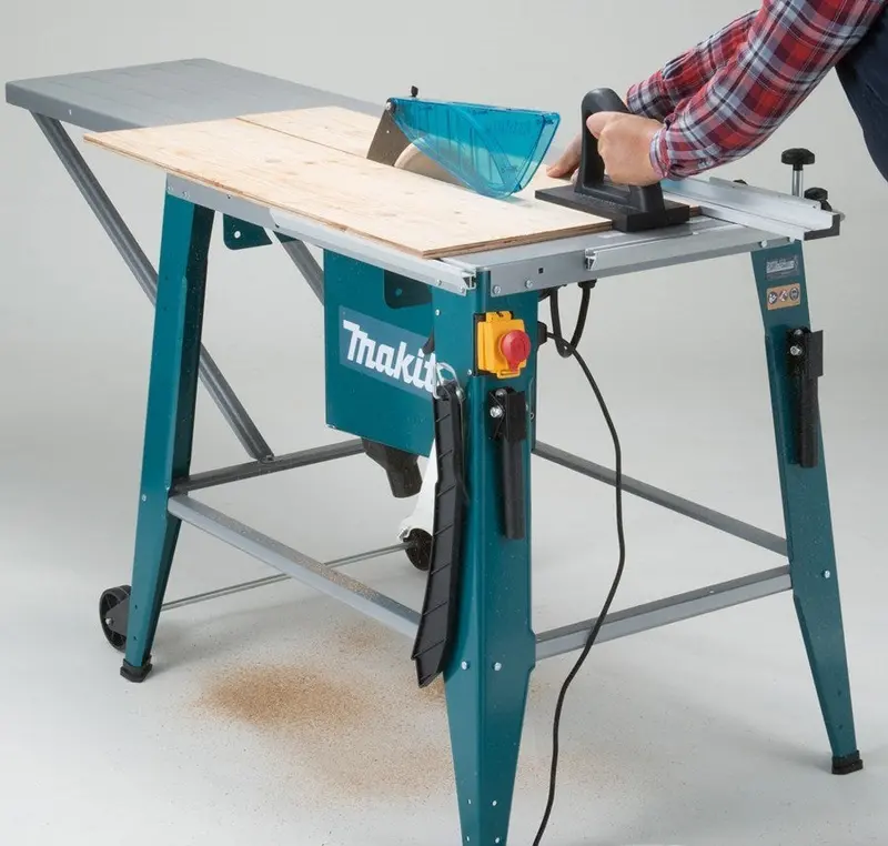 Makita 2000W Portable Table Saw Model 2712 1